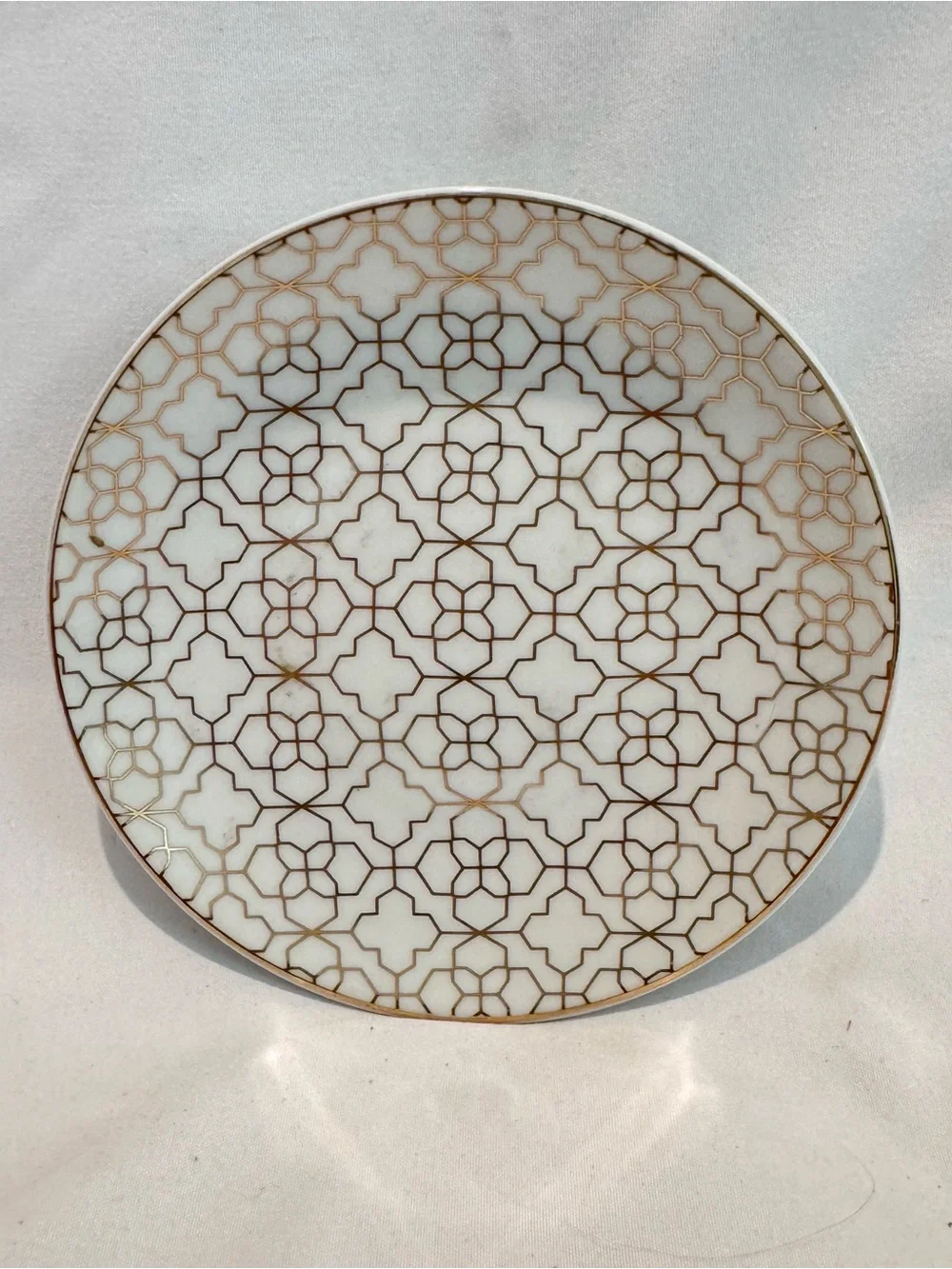 Kendra Scott Gold on White Filigree Jewelry Trinket Dish 4 1/2